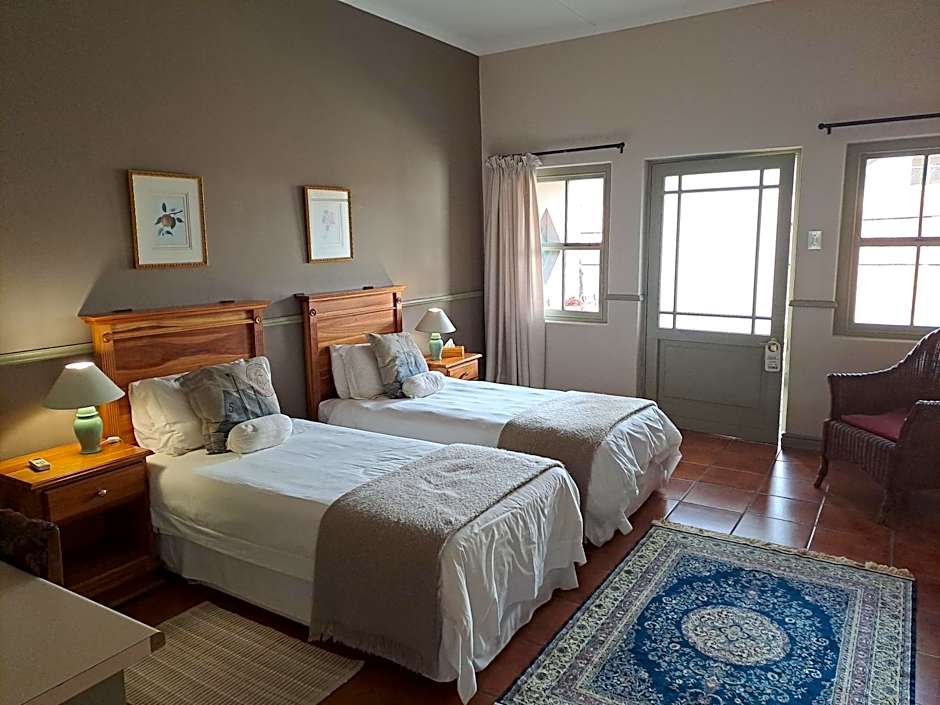 HouseMartin Lodge & Self Catering