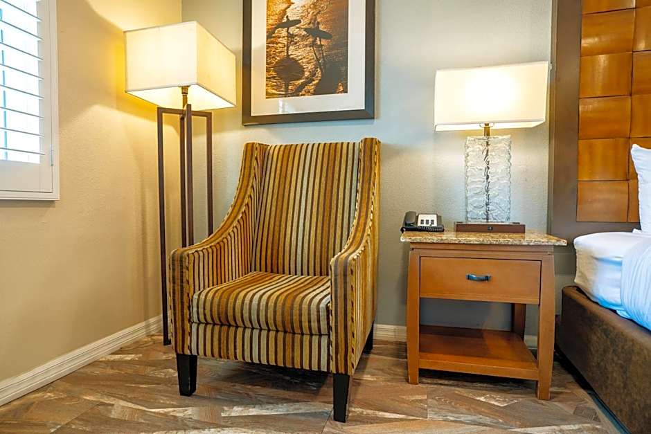 The Buena Park Hotel & Suites