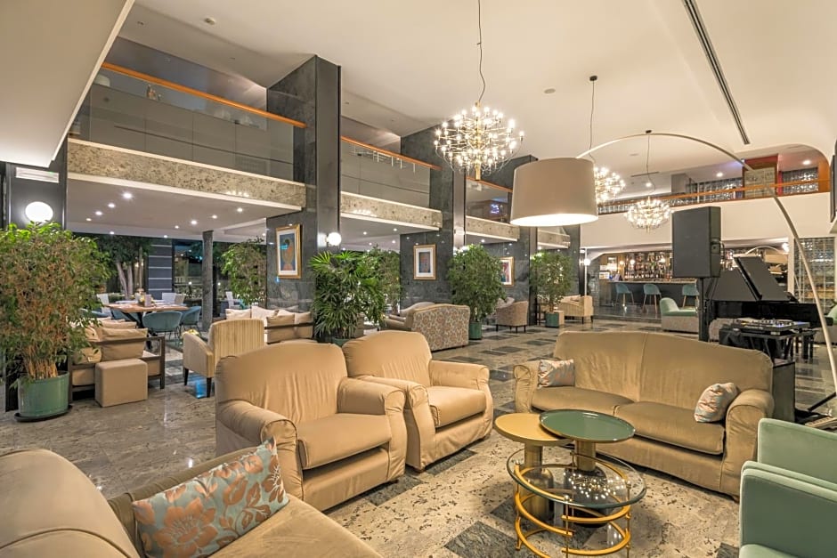 Hotel Excelsior