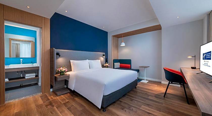 Holiday Inn Express Chongqing Zhongxian By IHG