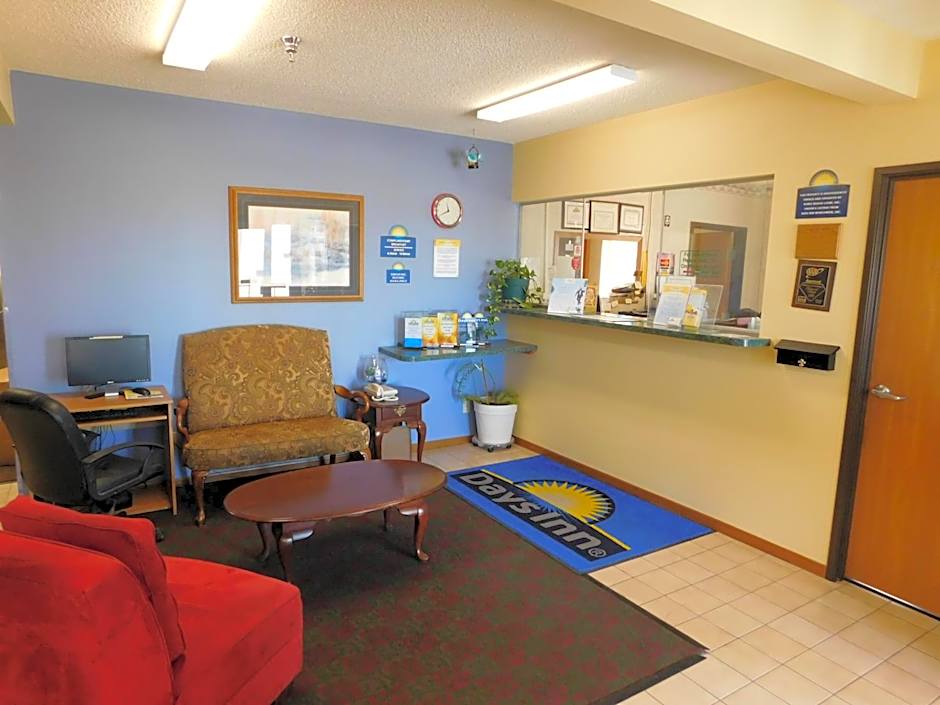 Days Inn by Wyndham Lexington NE