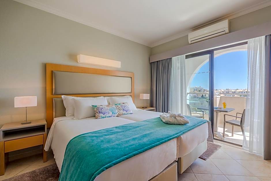 The Navigator - Solaqua