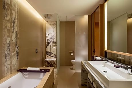 Club Room, 1 King Bed