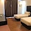 Piña Suites