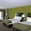 Holiday Inn Express Hotel & Suites Kansas City Sports Complex By IHG