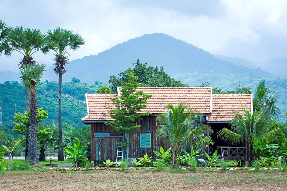 Kampot River Residence