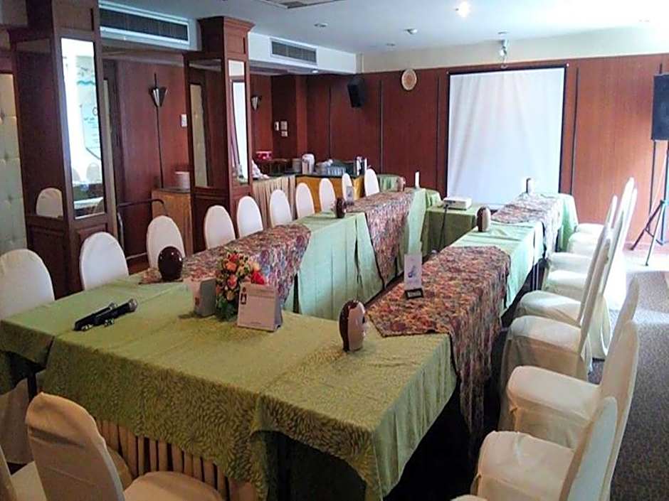Pin Hotel