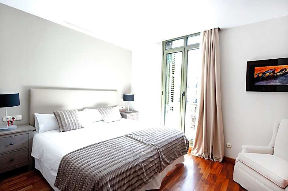 You Stylish City Center Apartments
