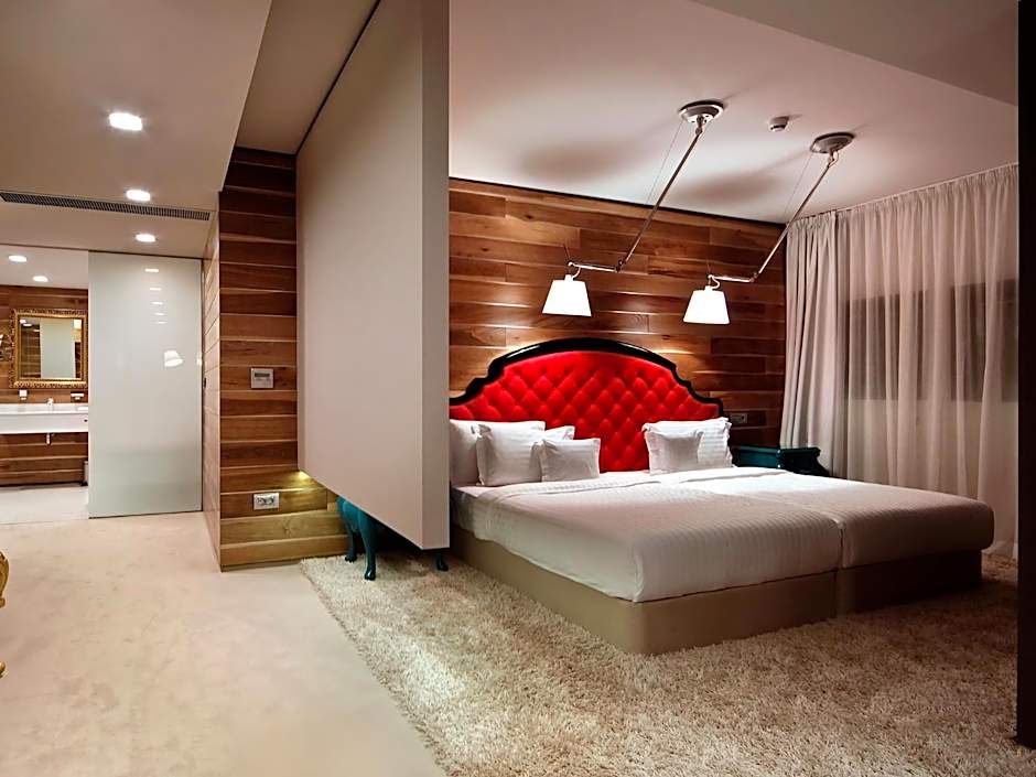 Graffit Gallery Design Hotel