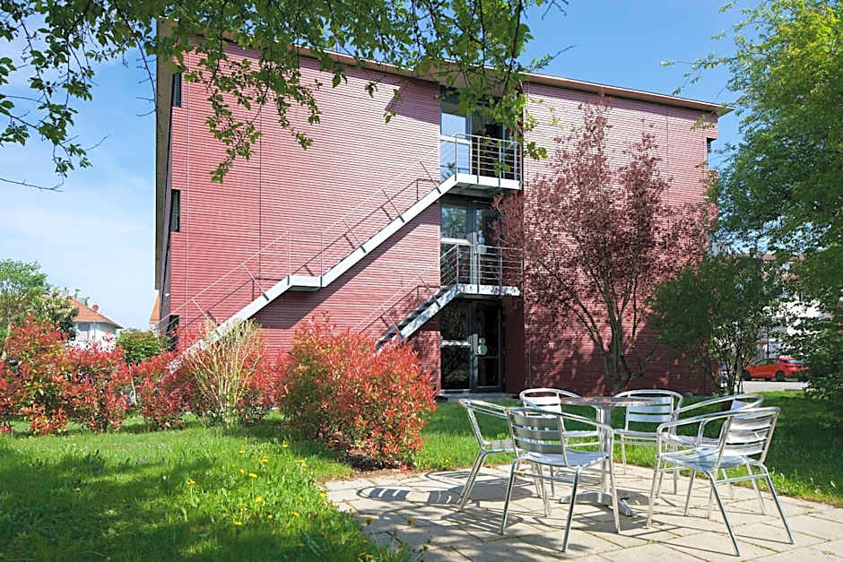 Bed & Breakfast Rotes Haus