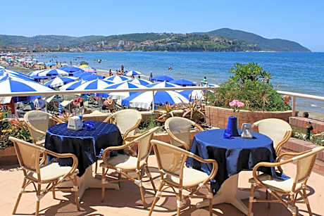 Hotel Residence La Darsena