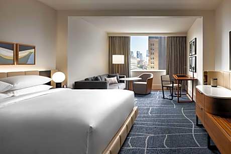 Deluxe King Room - High Floor