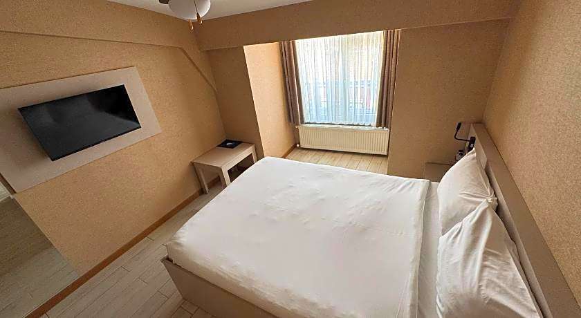 Cinas Hotel