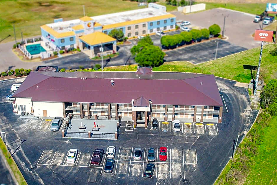 OYO Hotel Brownsville TN I-40