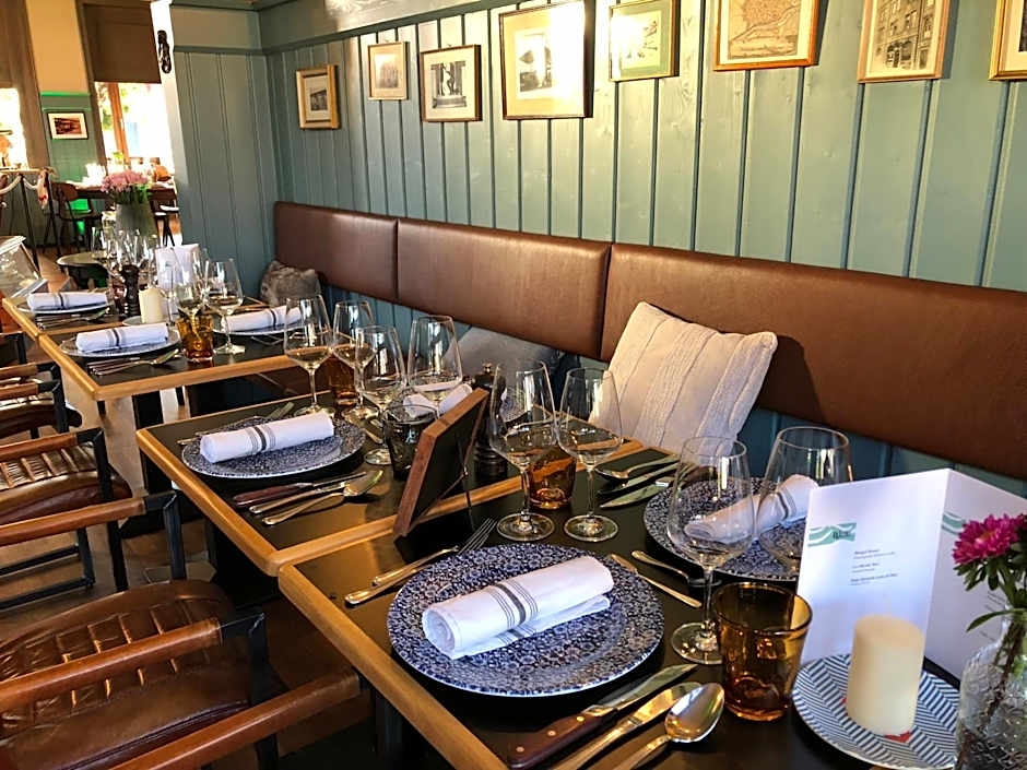 Hafen 17 Hotel Küche Bar