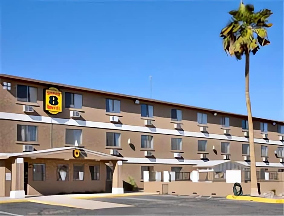 Super 8 by Wyndham Lake Havasu City