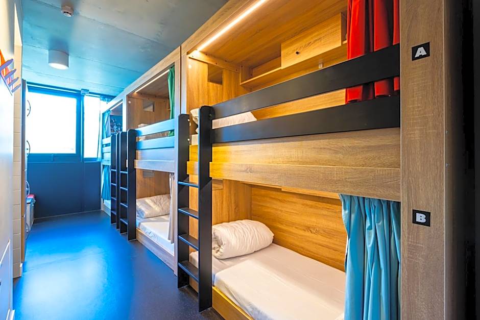 The People - Paris Marais