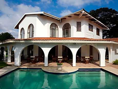 Bizafrika Guest Lodge and Conference Centre