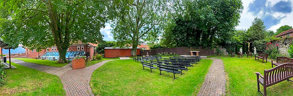 Elmham House - Pilgrim Hotel