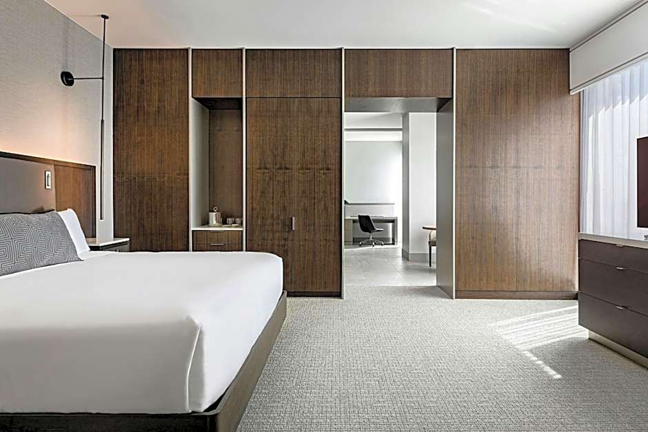 HALL Park Hotel, Autograph Collection