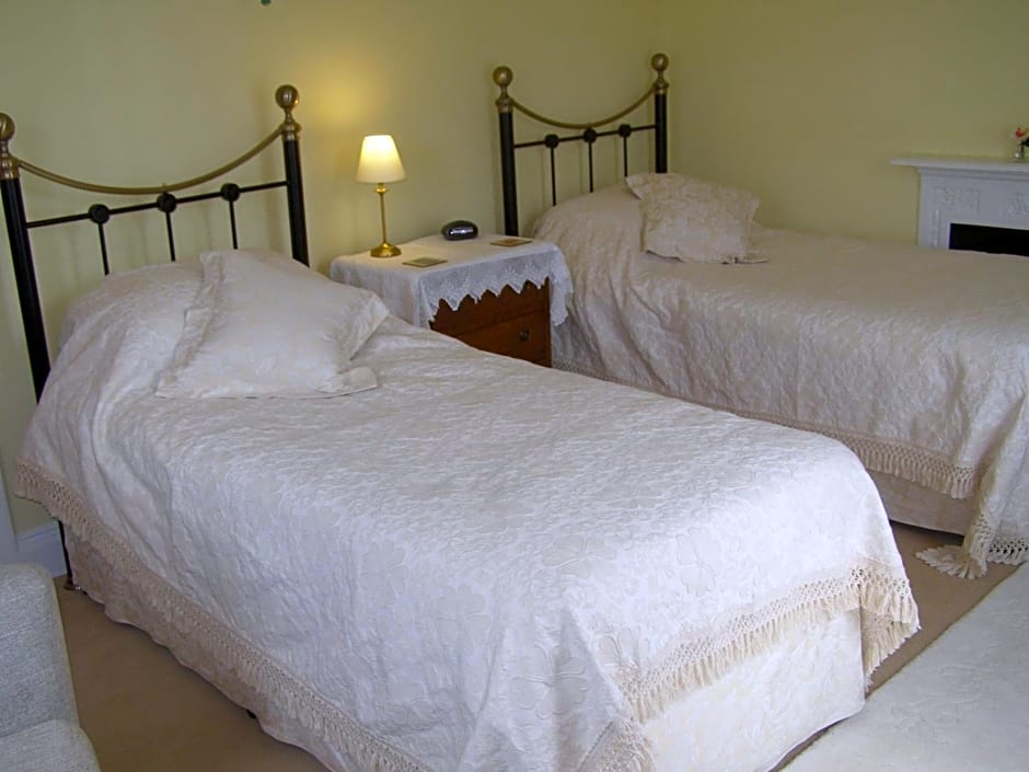 Anton Guest House Bed and Breakfast