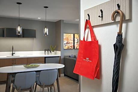 Premium Suite, 2 Bedrooms (2 King Beds)