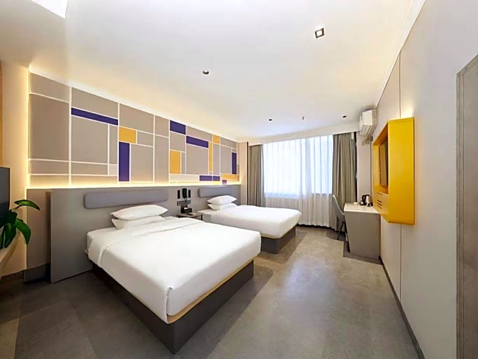 7 Days Inn Yulin Nanmen Bus Station Confucius Temple Pedestrian Street