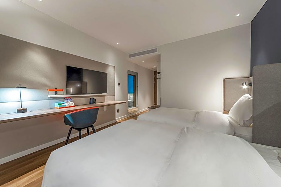 Holiday Inn Express Yangquan City Center By IHG