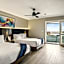 456 Embarcadero Inn & Suites
