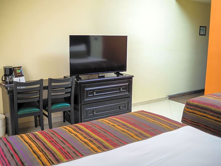 Best Western Laos Mar Hotel & Suites