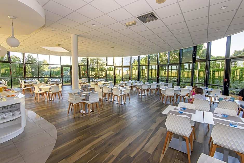 Mercure Poitiers Site du Futuroscope