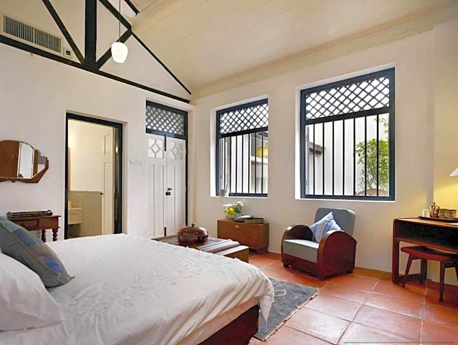 23 Love Lane Hotel