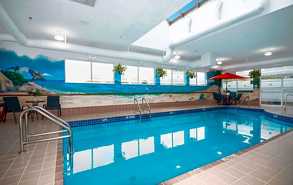 Coast Abbotsford Hotel & Suites