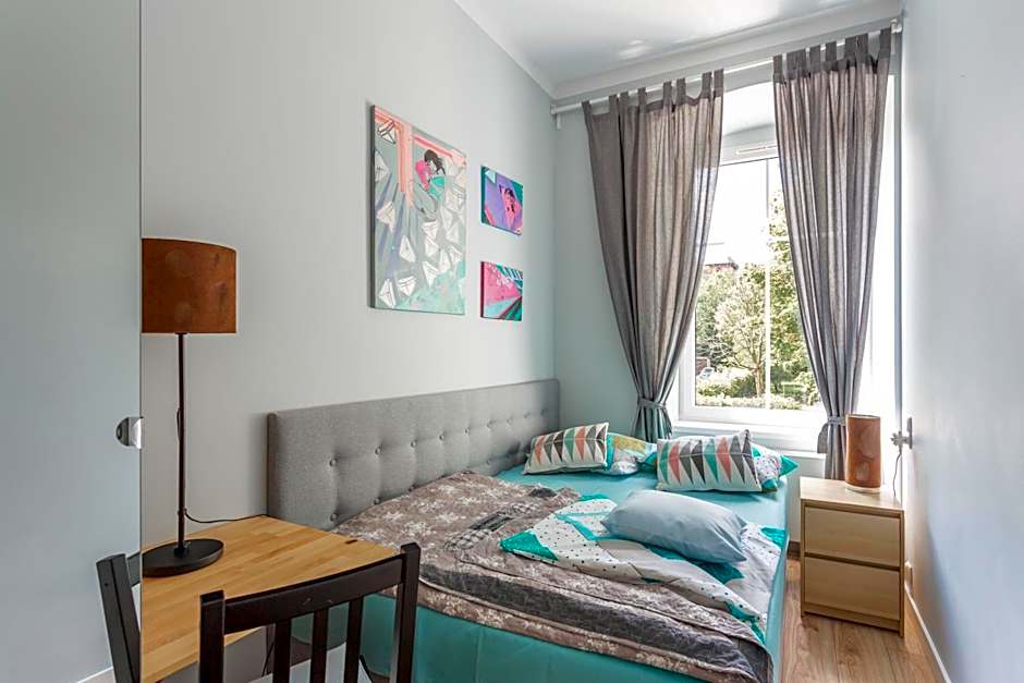 Babel Hostel, Dworzec PKP, Rynek