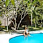 Lucy's Garden Hotel