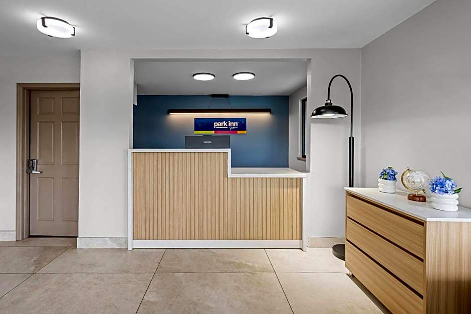 Park Inn by Radisson Weldon - Roanoke Rapids