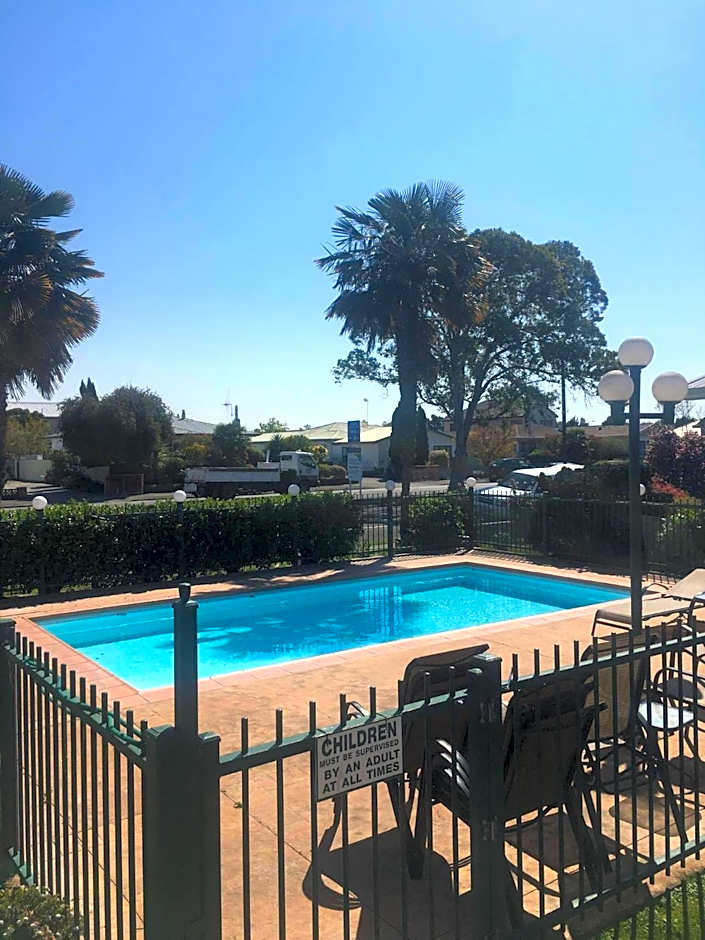 Deco City Motor Lodge