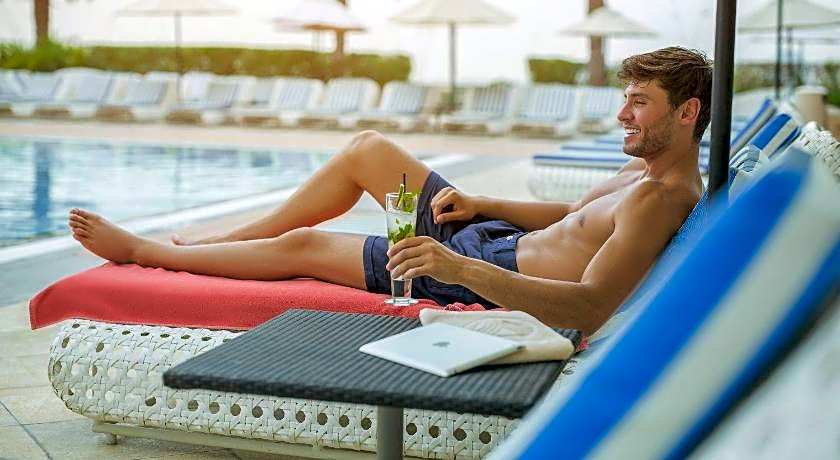 Yas Plaza Circuit by IHG