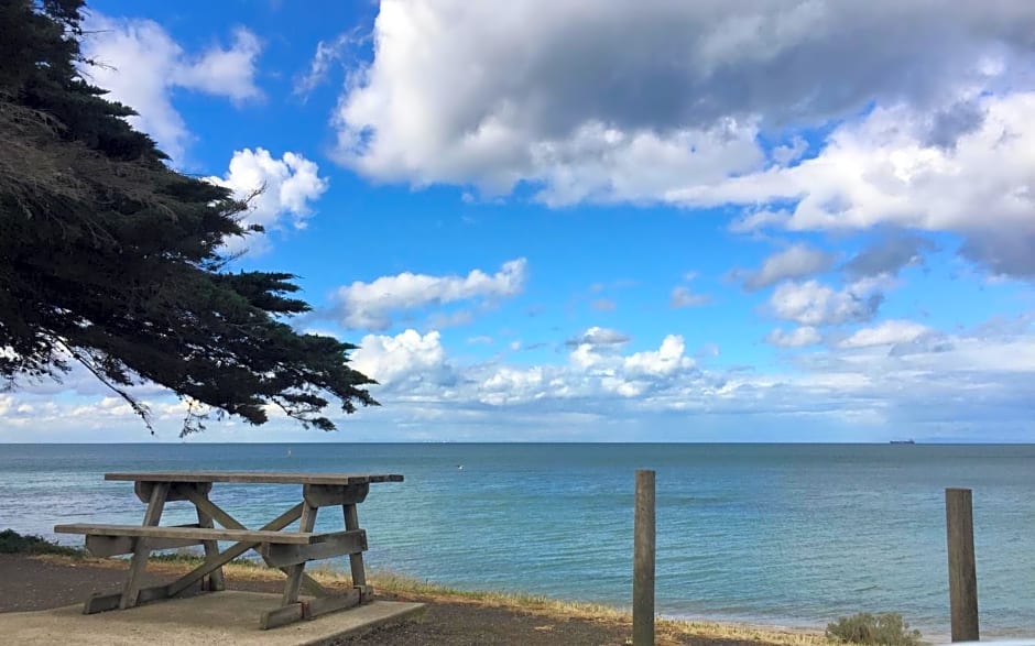 We Love the Bay short stays private suite 1 to 4 days