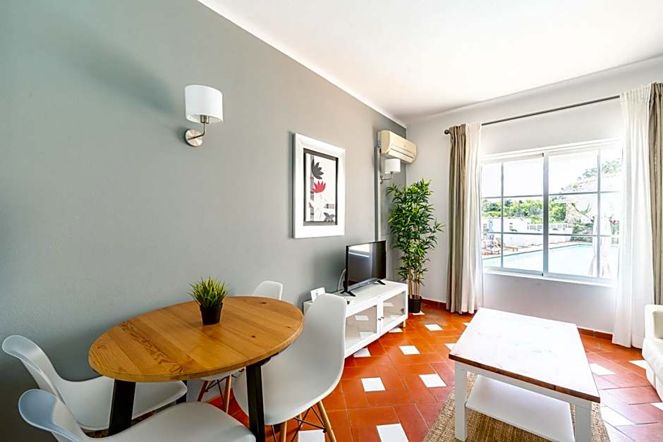 Baluarte da Vila Apartments