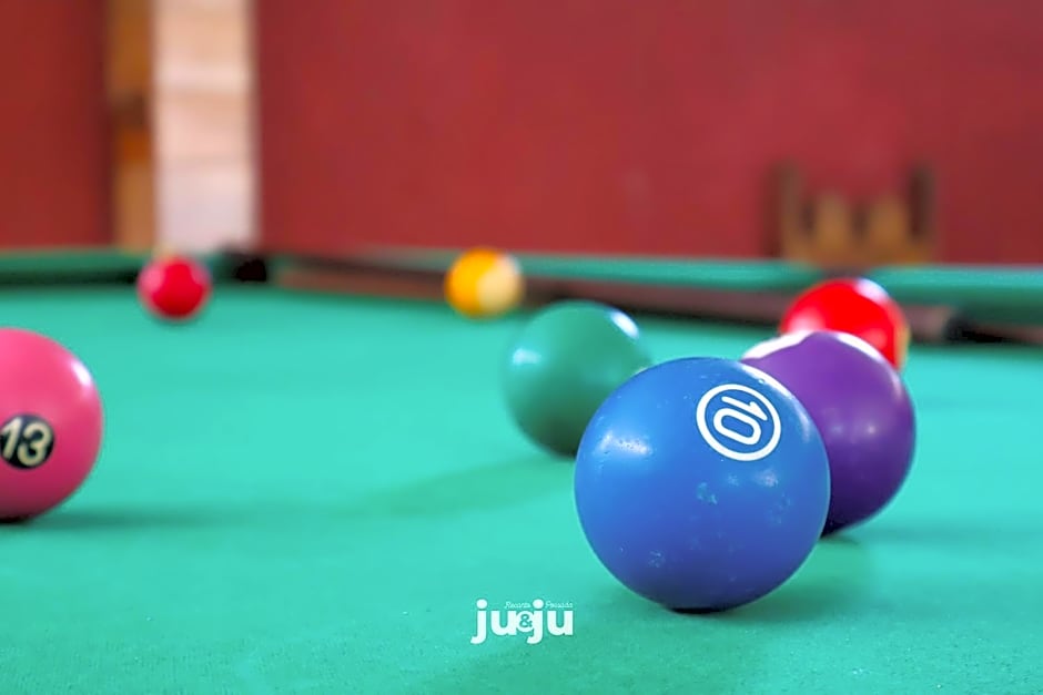 Recanto Pousada JU&JU com piscina COMPARTILHADA