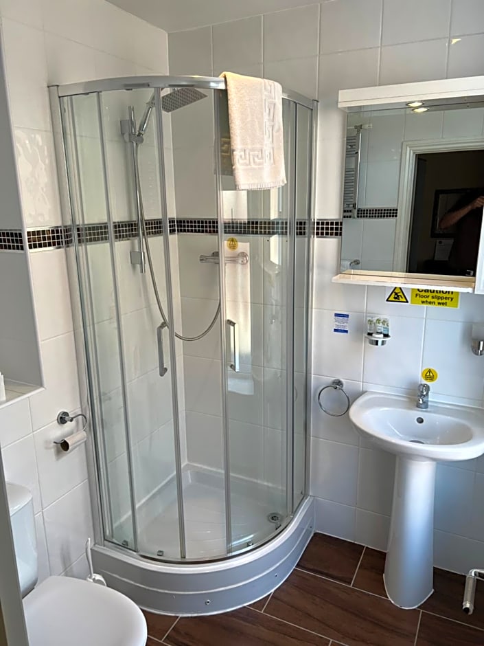 Southport Metro Hotel