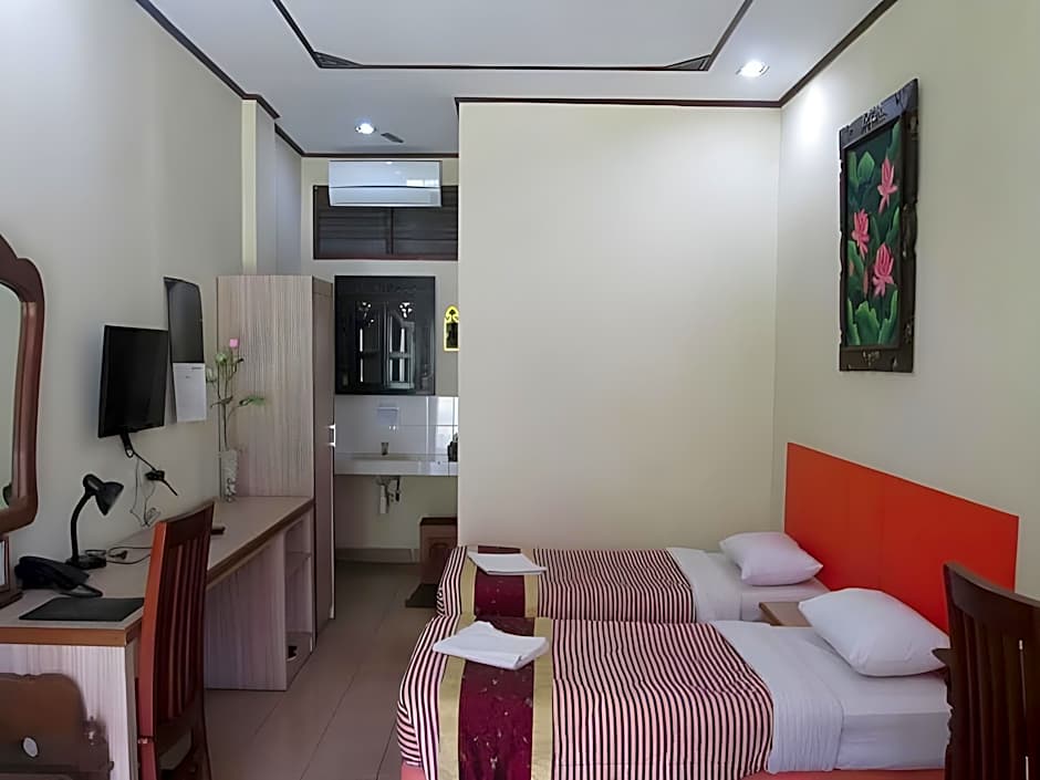 Taman Teratai Hotel