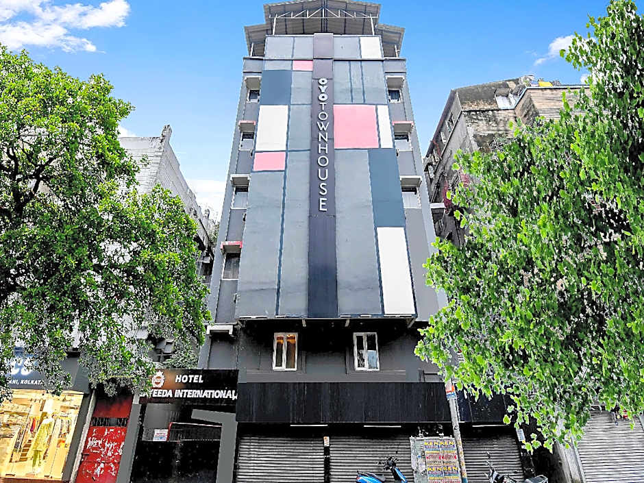 Collection O Sayeeda International