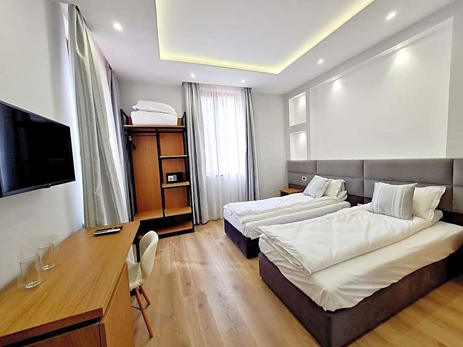 Hotel House K21 – Sofia, PA
