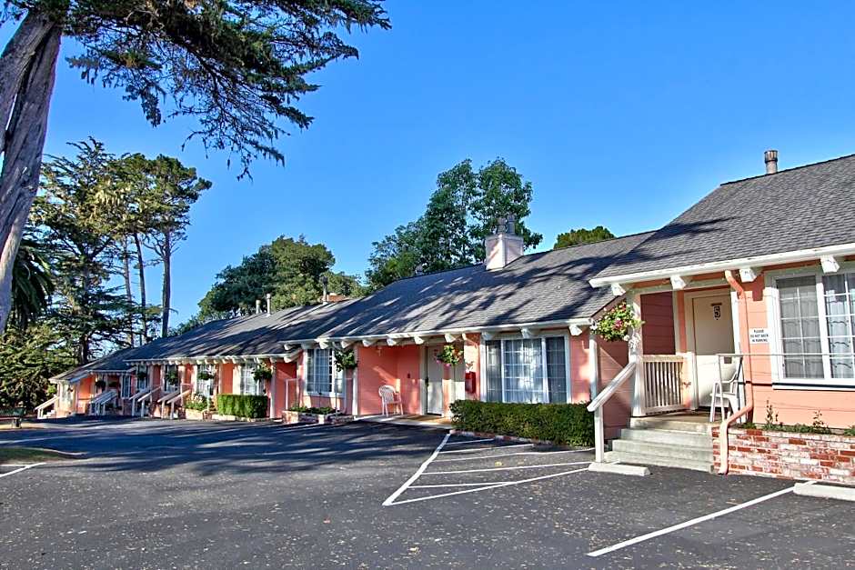 Butterfly Grove Inn