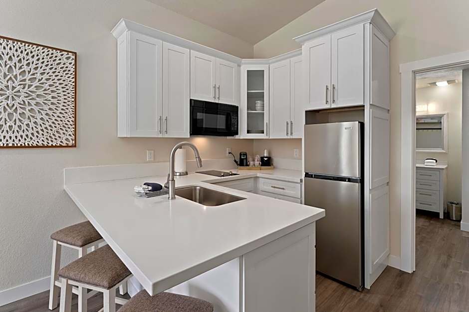 Sandpoint Hotel & Suites Downtown