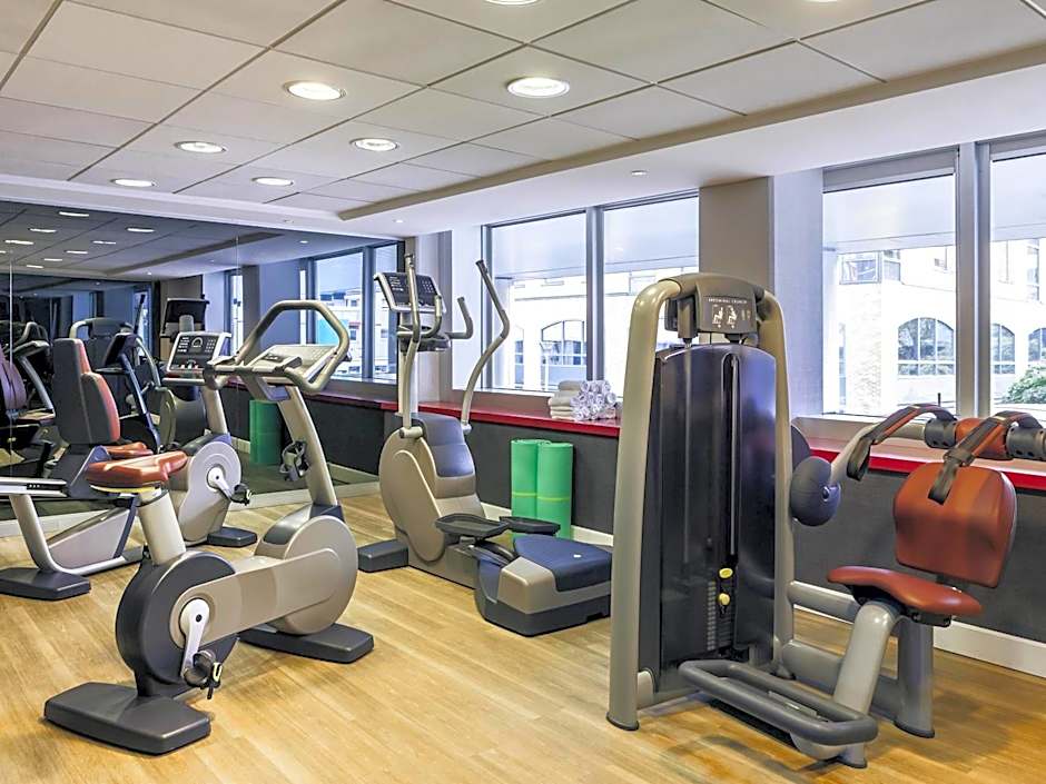 Mercure Paris La Défense Grande Arche Hotel