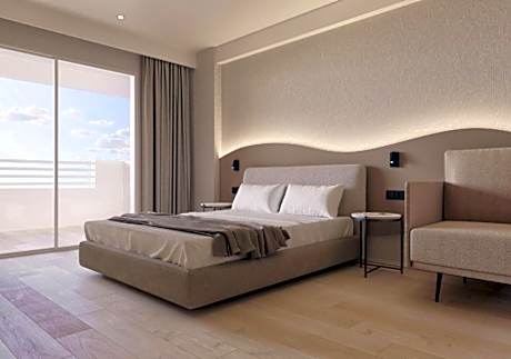 Double or Twin Room (1 Adult)