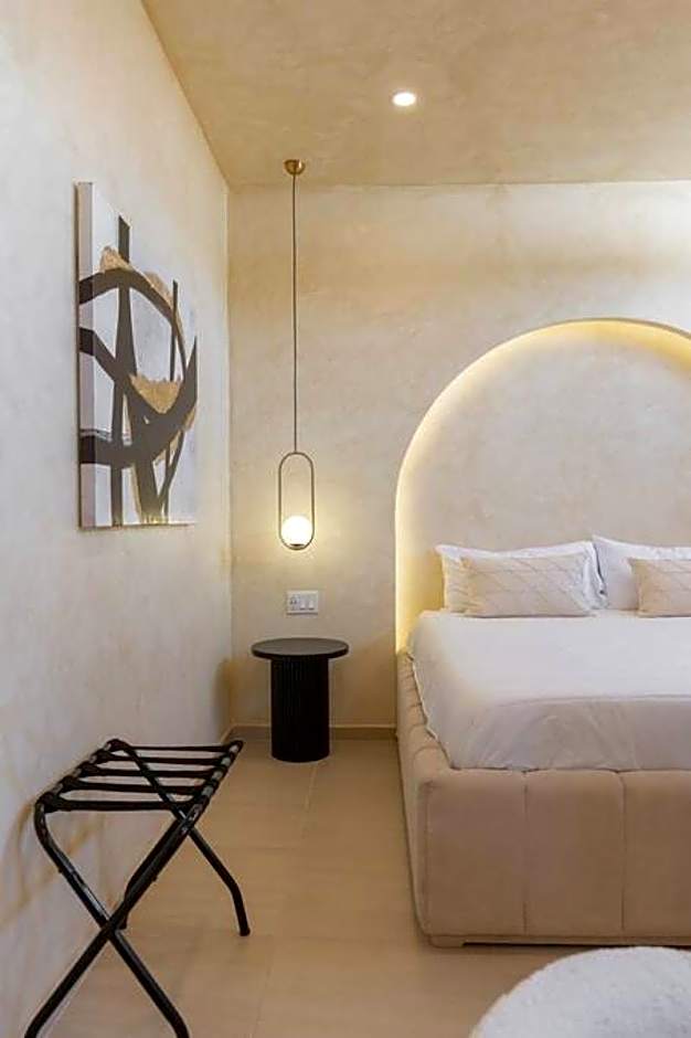 Presidential Studio with Gated Parking at Casas Sanblu